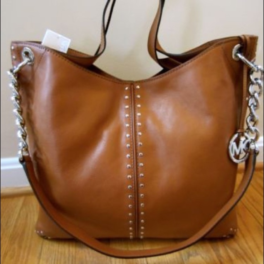 Authentic Michael Kors Astor Shoulder Bag